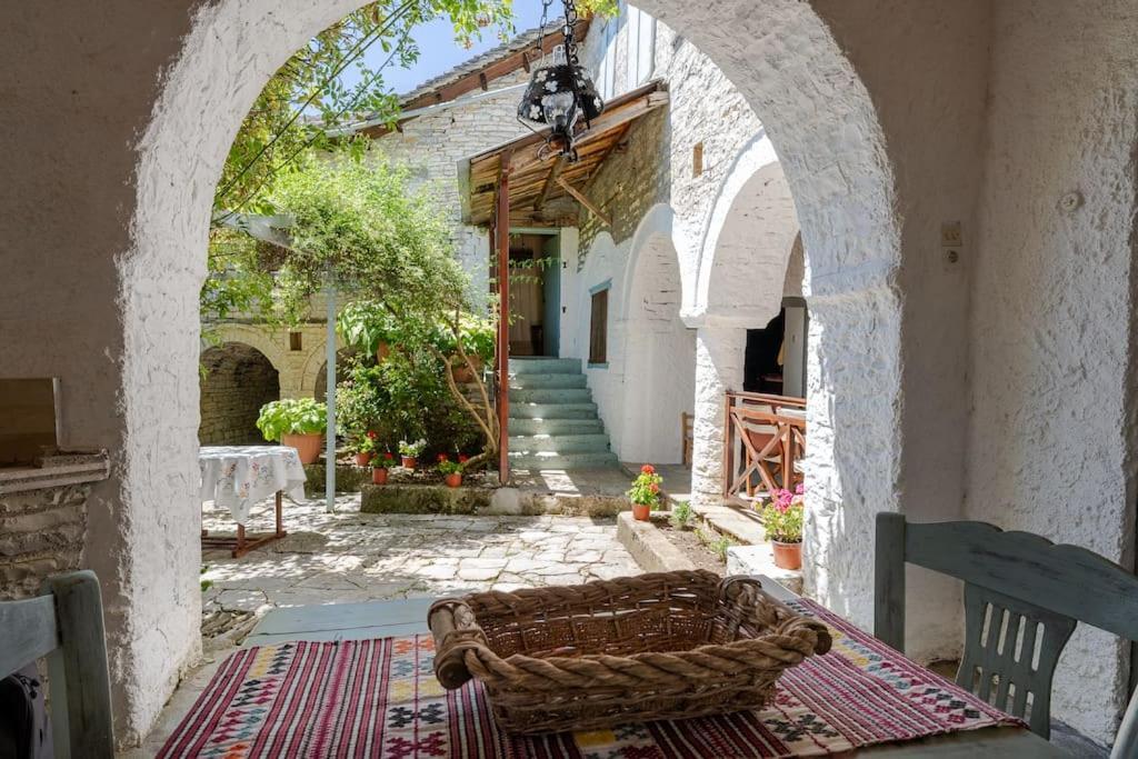 Monodendri Vintage House Villa Eksteriør bilde